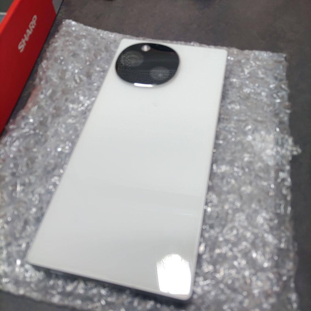 【極美品】AQUOS R9 SIMフリー版 ホワイト 12+256GB