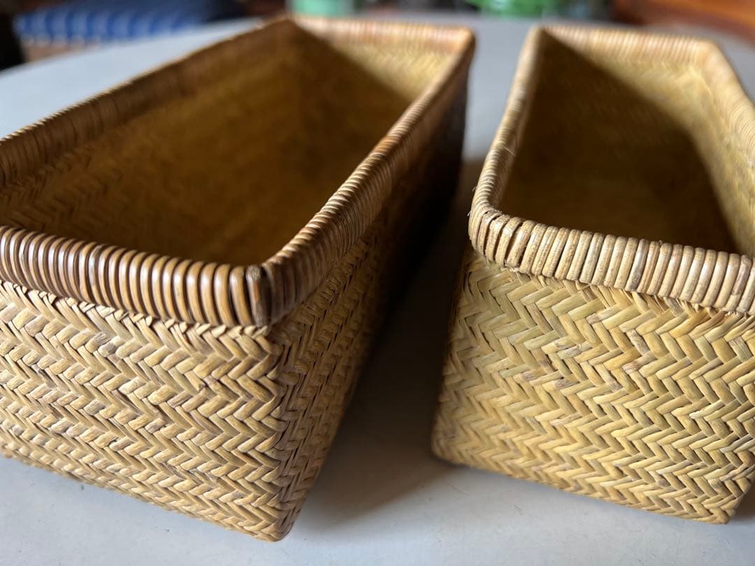 小型のこうり 天然素材 編み込み 収納箱