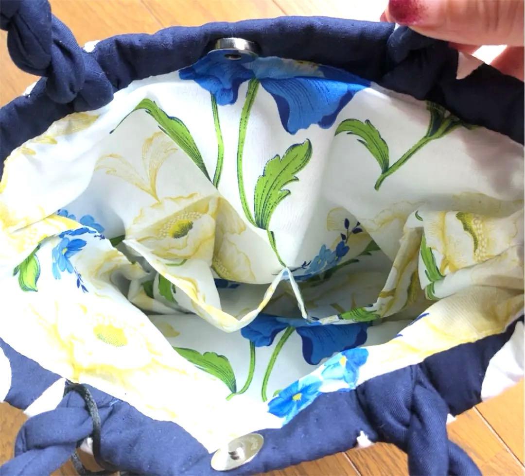美品★ハワイアンキルトの綺麗なハンドバッグ（紺×白）