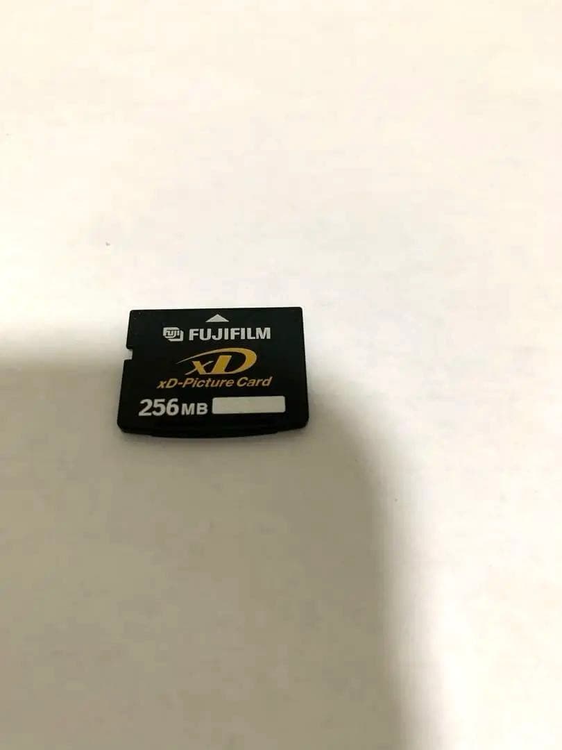 Fujifilm FinePix Z1 コンパクトデジタルカメラ