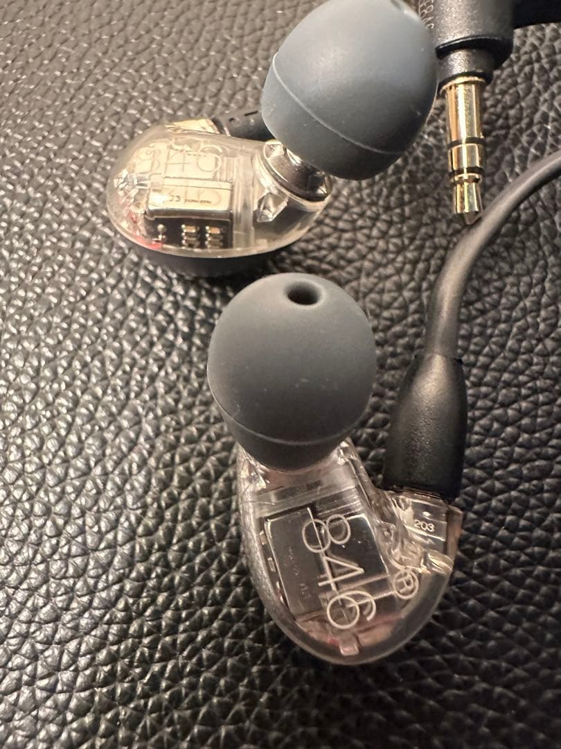 SHURE イヤホンケースとイヤホンセット　846 クリア　美品