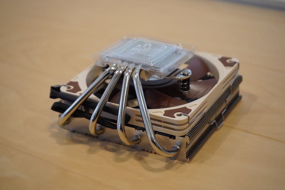 Noctua NH-L12S L型ロープロファイルクーラー