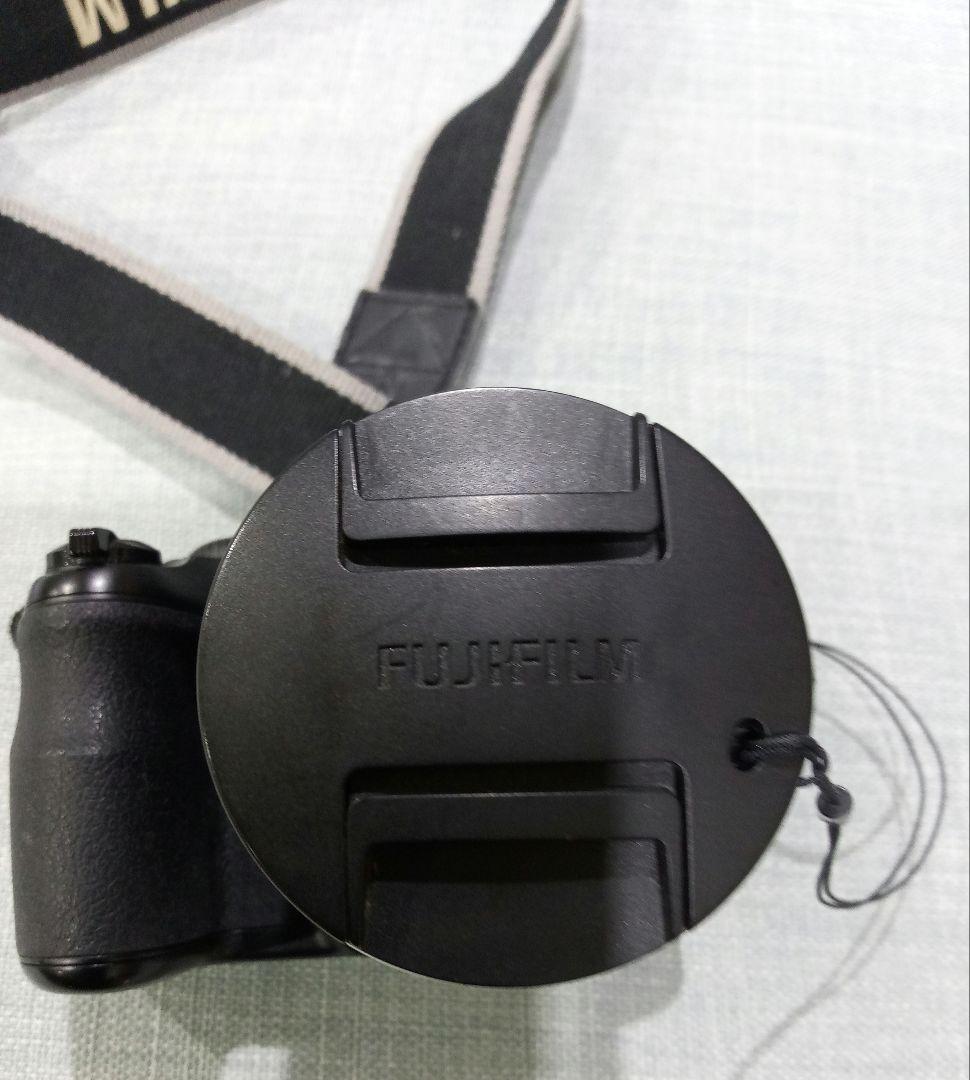 FUJIFILM　FinePix S8400　ファインピクス　デジタルカメラ
