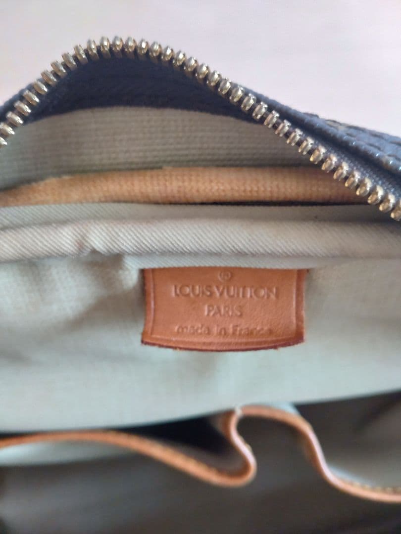 Louis Vuitton ボストンバッグ　ルイヴィトン　ドーヴィル