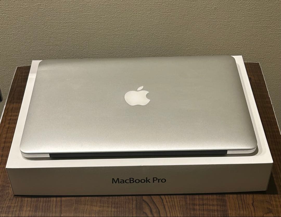 Apple MacBook Pro 13インチ シルバー　2014年購入