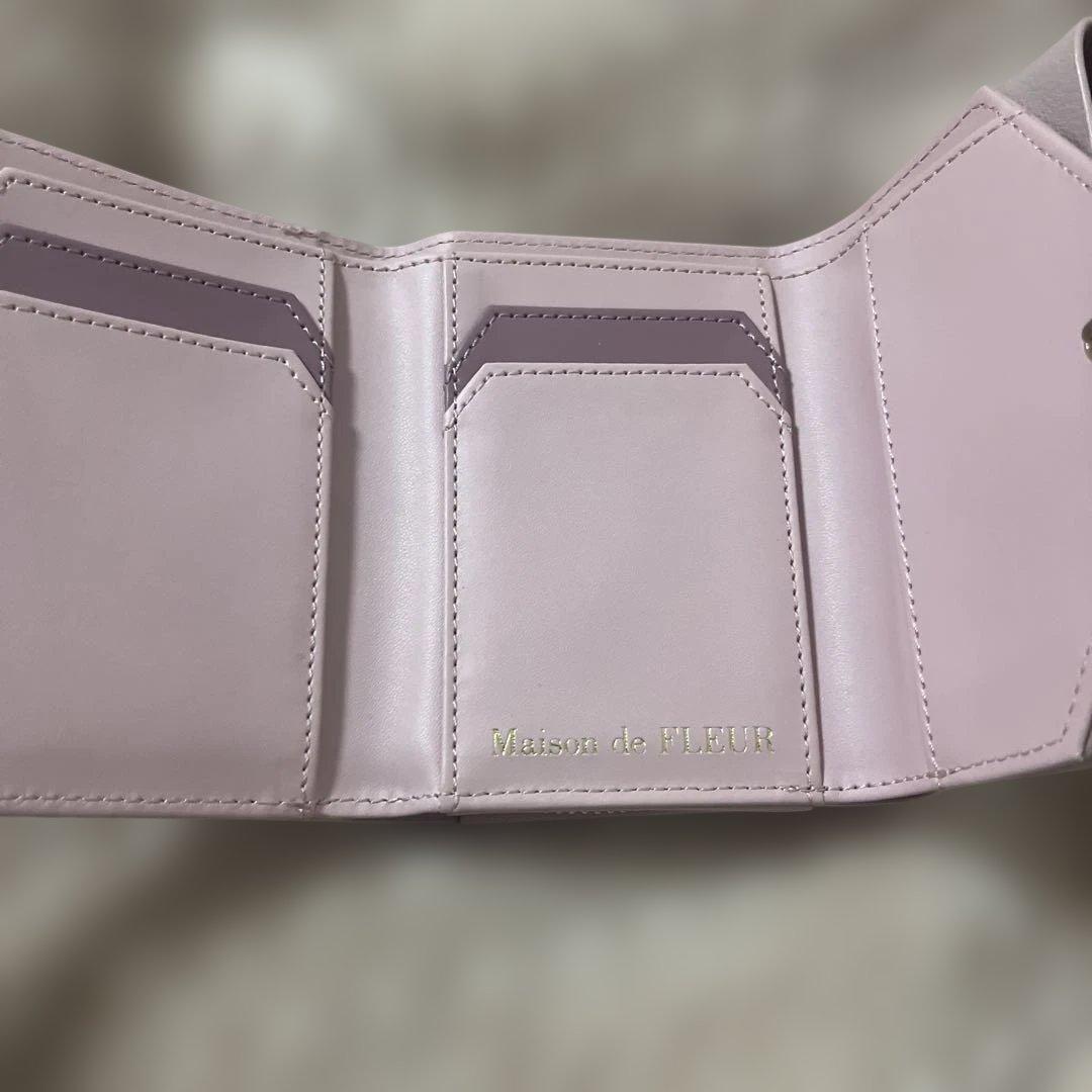Maison de FLEUR ベルトリボンミニウォレット ピンク 箱付き