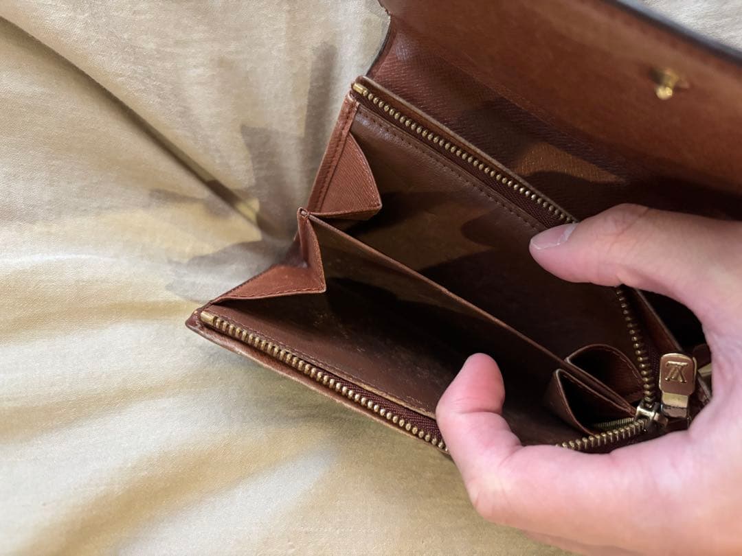 Louis Vuitton モノグラム 二つ折り財布