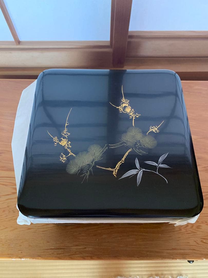 美品♪輪島塗の二段重/松竹梅モチーフ