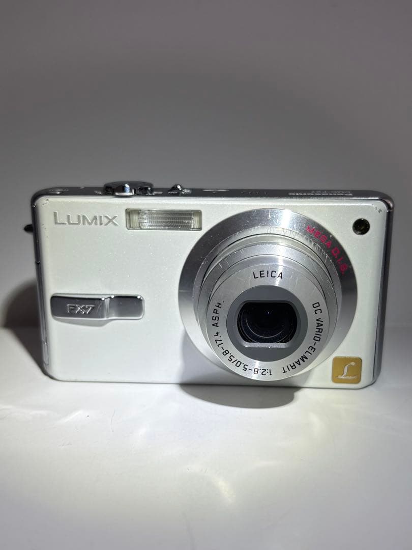 【完動品】Panasonic LUMIX DMC-FX7 デジタルカメラ