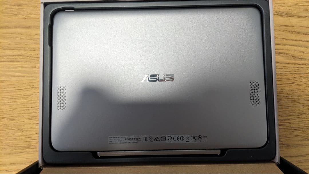 【美品】ASUS TransBook T101HA メタルグレー 本体