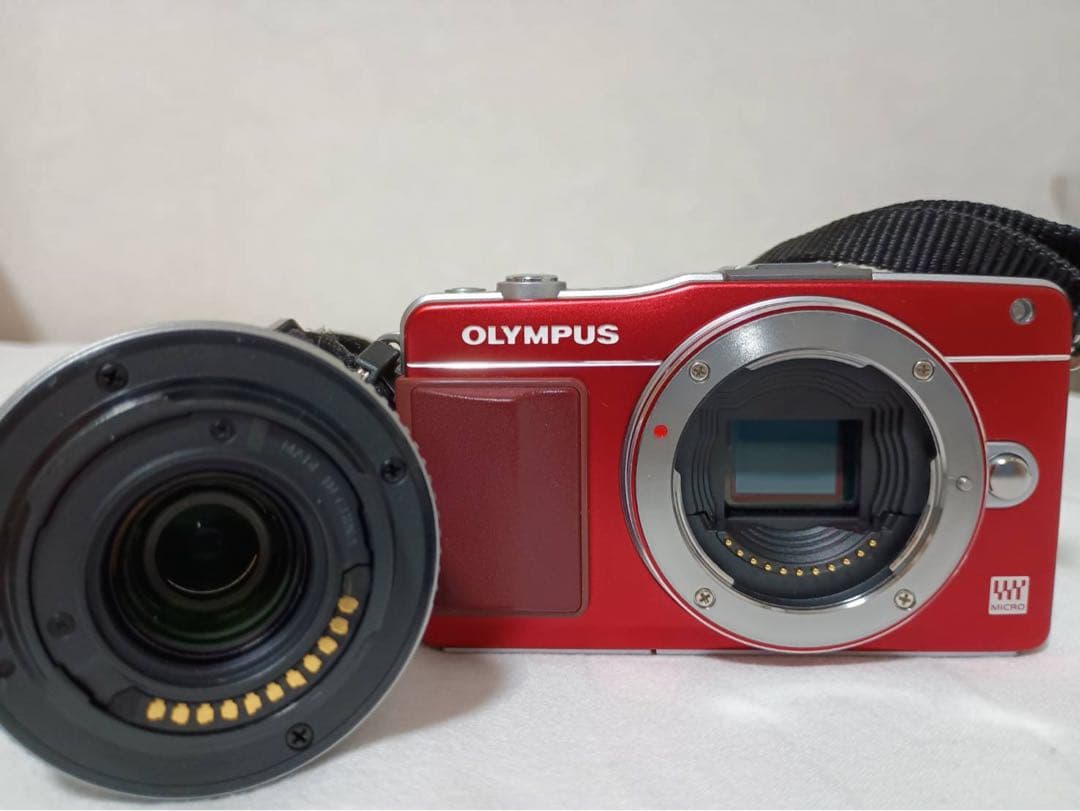 ミラーレス一眼 OLMPUS PEN mini E-PM2 カメラケース付