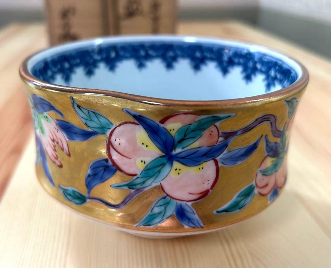 抹茶茶碗　茶器　京焼　五彩三撰果文　金彩　手塚玉堂　共箱あり　骨董