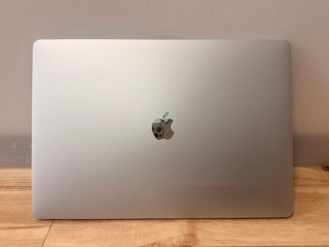 MacBook Pro 2019 16インチ 16GB 512GB