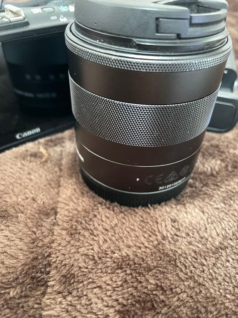 【美品】Canon EOS M2 ダブルレンズキット　豪華3本セット