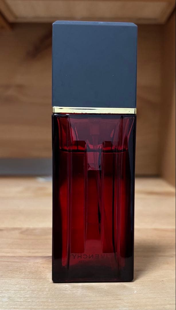GIVENCHY キセリュズルージュ オードトワレ スプレー 100ml