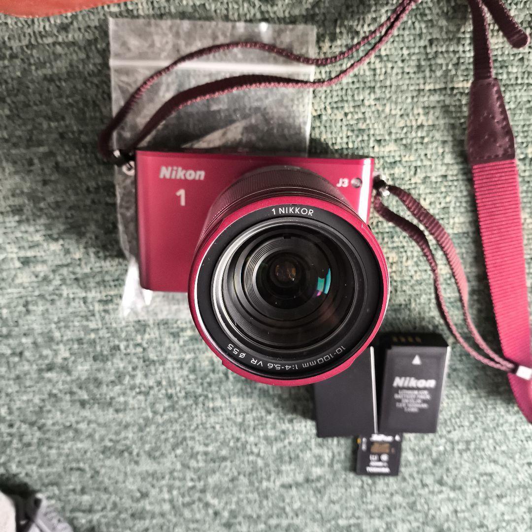 （美品）ミラーレス Nikon 1 J3 小型10倍ズームキット レッド