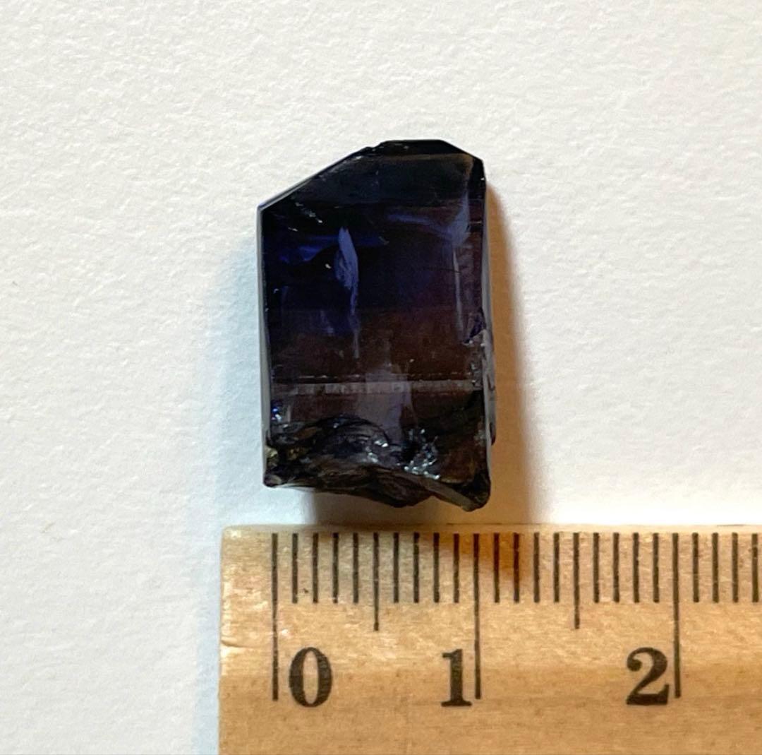 鉱物標本　Tanzanite タンザナイト　非加熱　タンザニア産