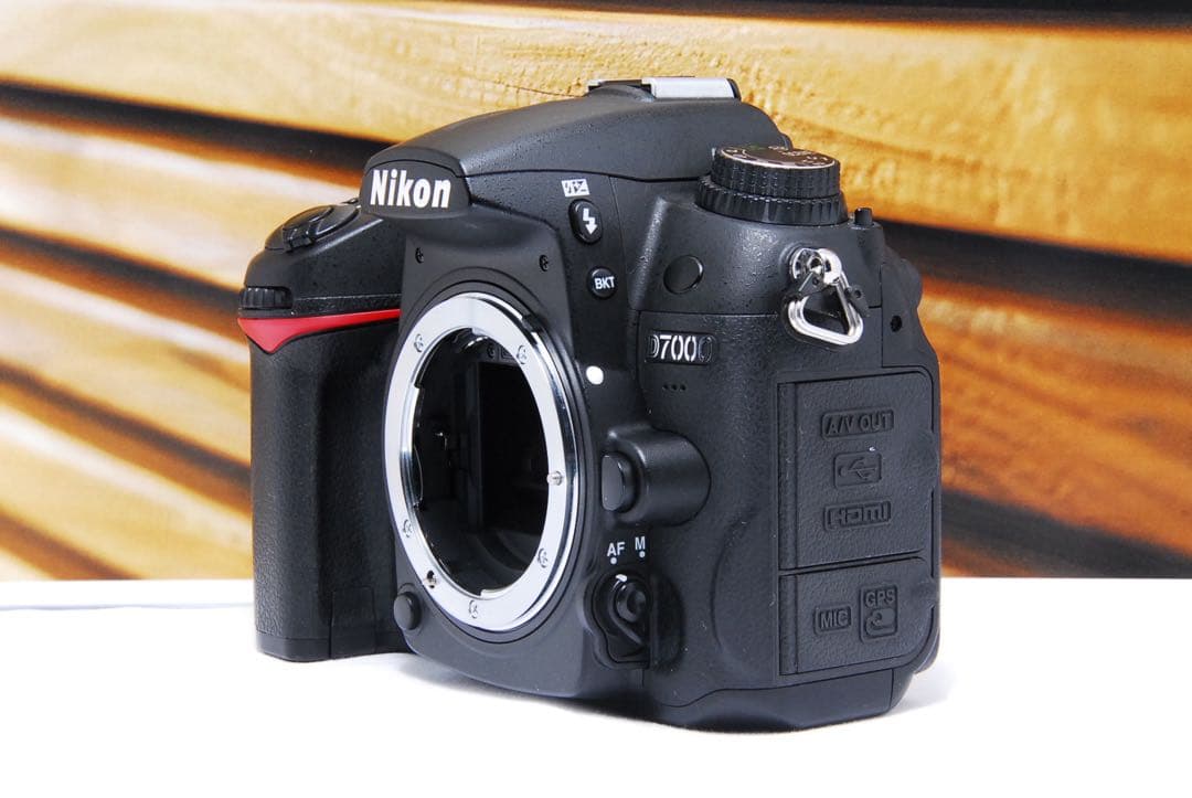 ニコン Nikon D7000 一眼レフ 18-200mm元箱付き　初心者