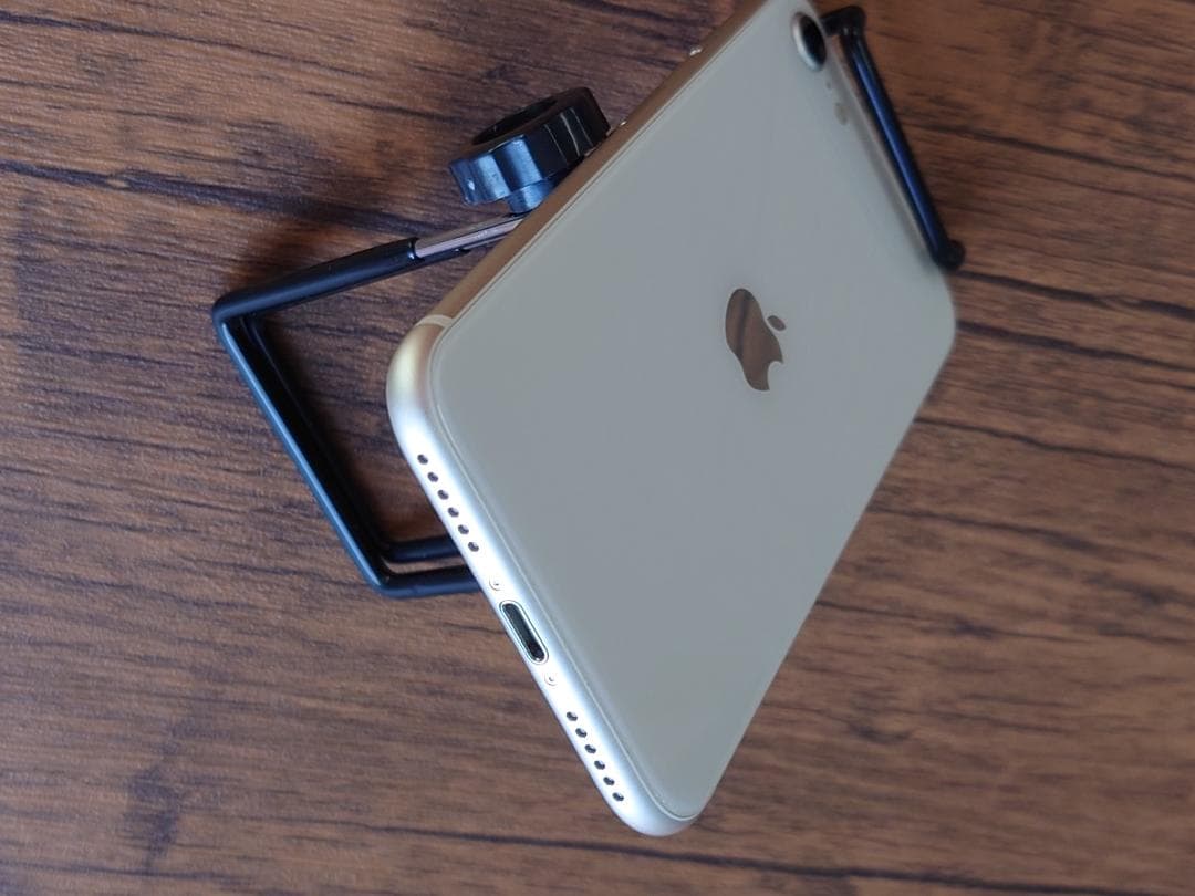 iPhoneSE【第3世代】64GB✨
