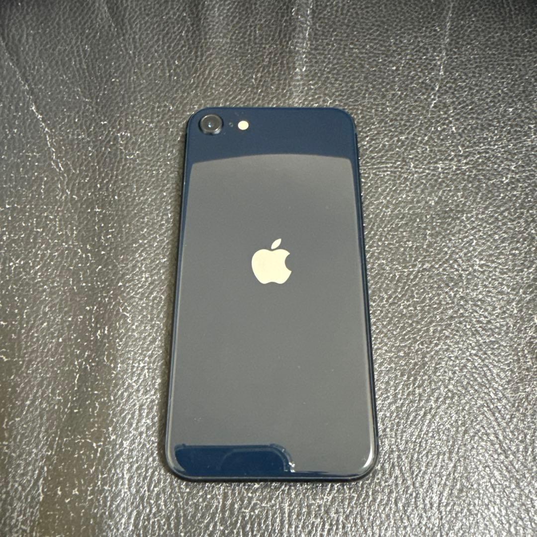 美品iPhone SE 第3世代 64GB SIMフリーブラック