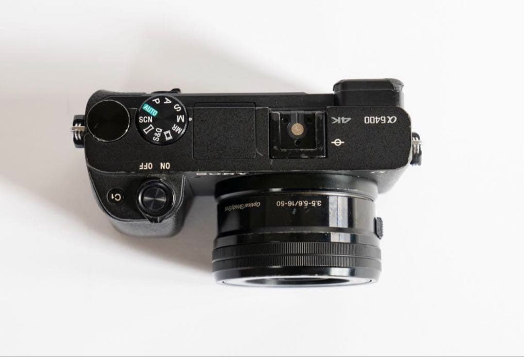 最終値下げSony α6400 ミラーレスカメラ バッテリー2個充電器付