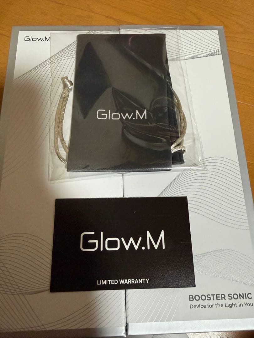 Glow.M Booster Sonic 美顔器