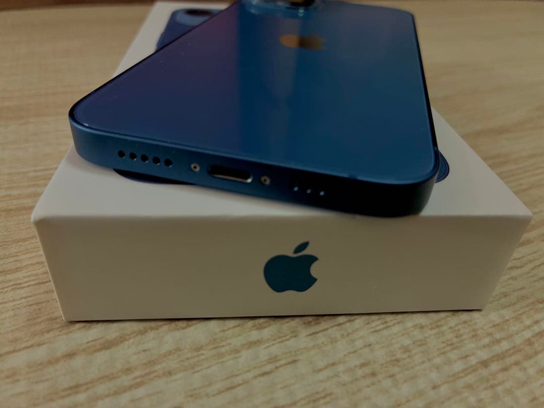 スマートフォン本体 iPhone13 256GB