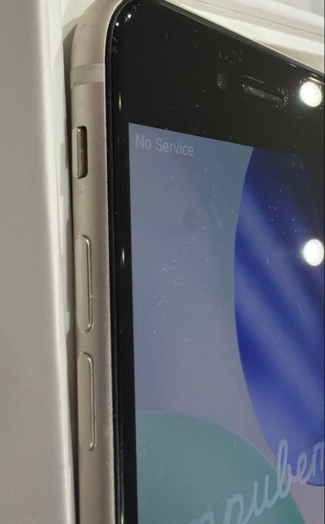 iPhoneSE第3世代 128gb