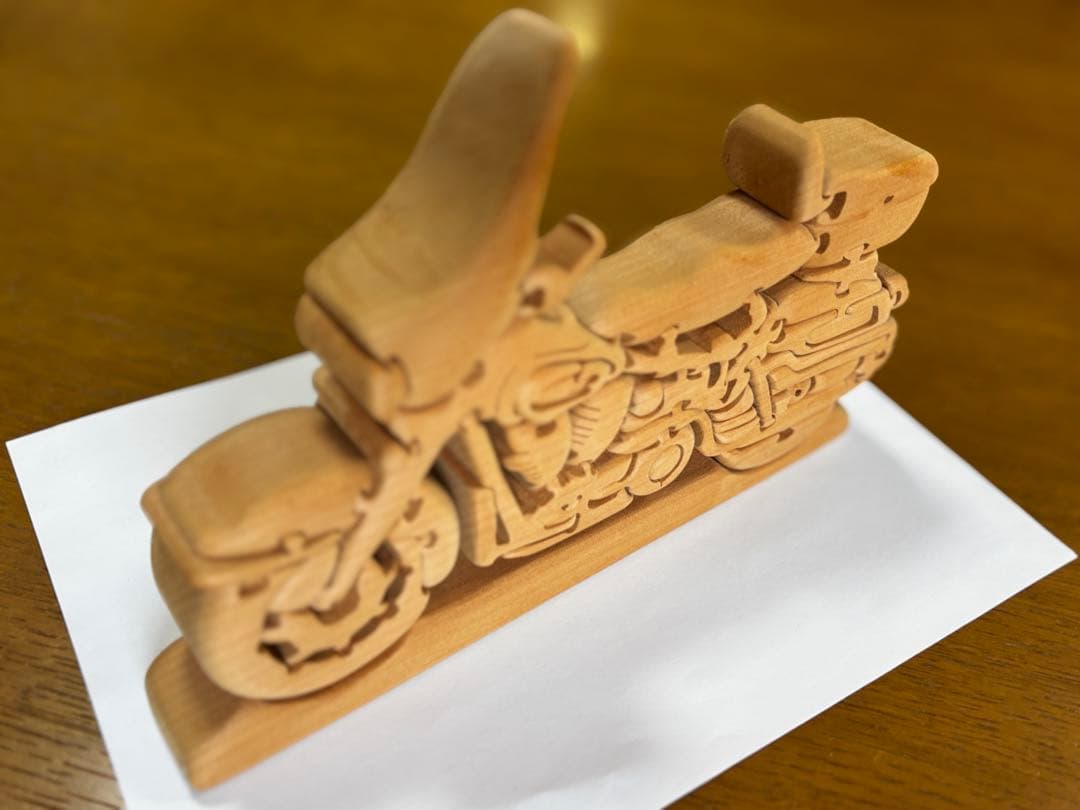 HARLEY DAVIDSON ULTRA 木製オートバイパズル 工芸品