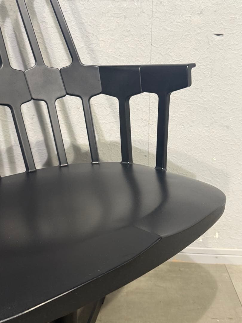 Kartell カルテル　カムバックチェア　スイーベルベース