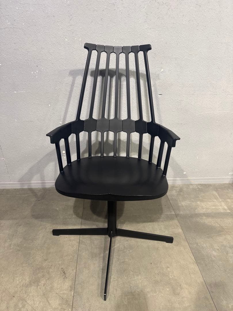 Kartell カルテル　カムバックチェア　スイーベルベース