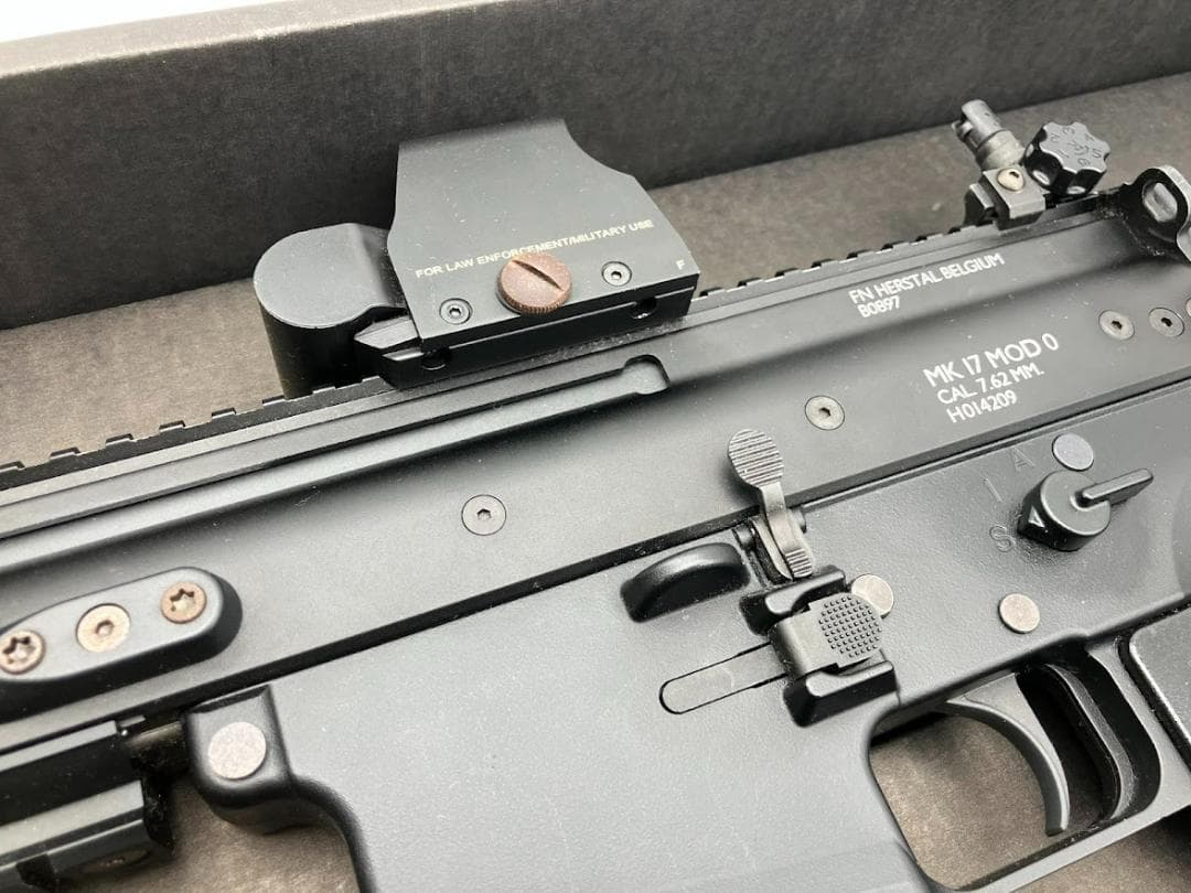 東京マルイ　SCAR Heavy 次世代電動ガン