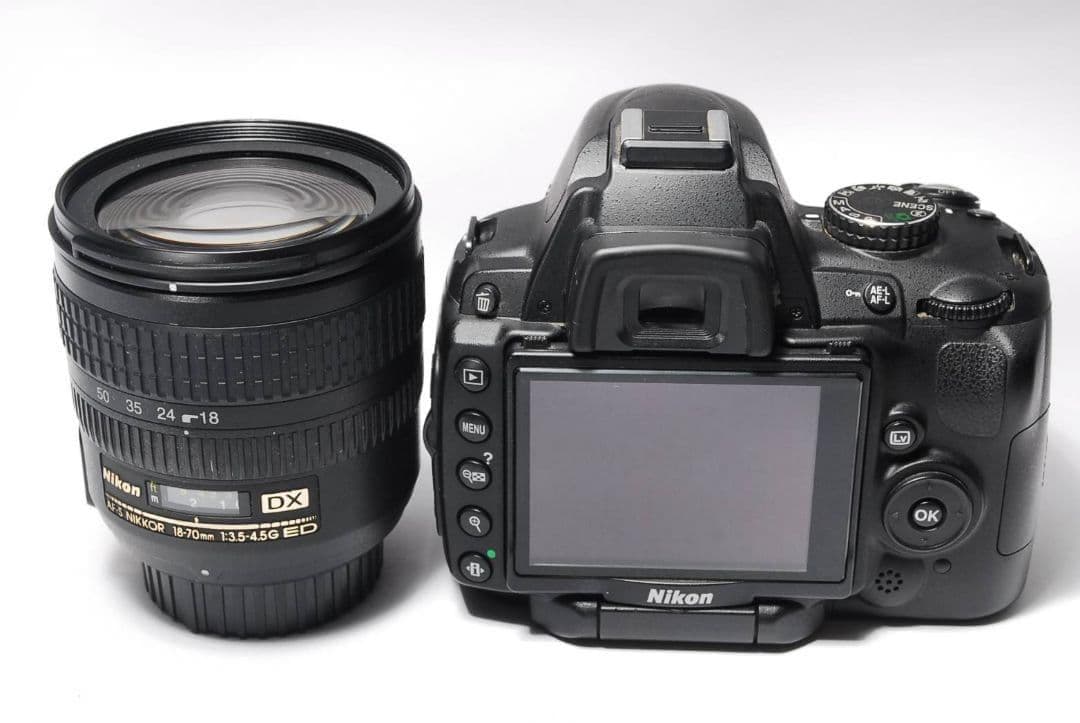 ♥初心者安心モデル♥Nikon D5000♥高画質 バリアングル液晶