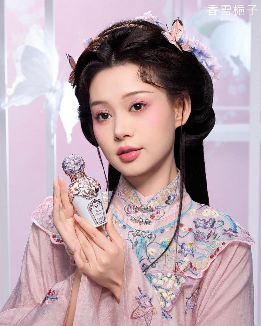 【新品2点セット】フラワーノーズ　胡蝶雲肩　パフューム　中華風コスメ　香水　美品