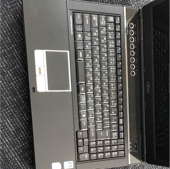 ノートパソコン FUJITSU