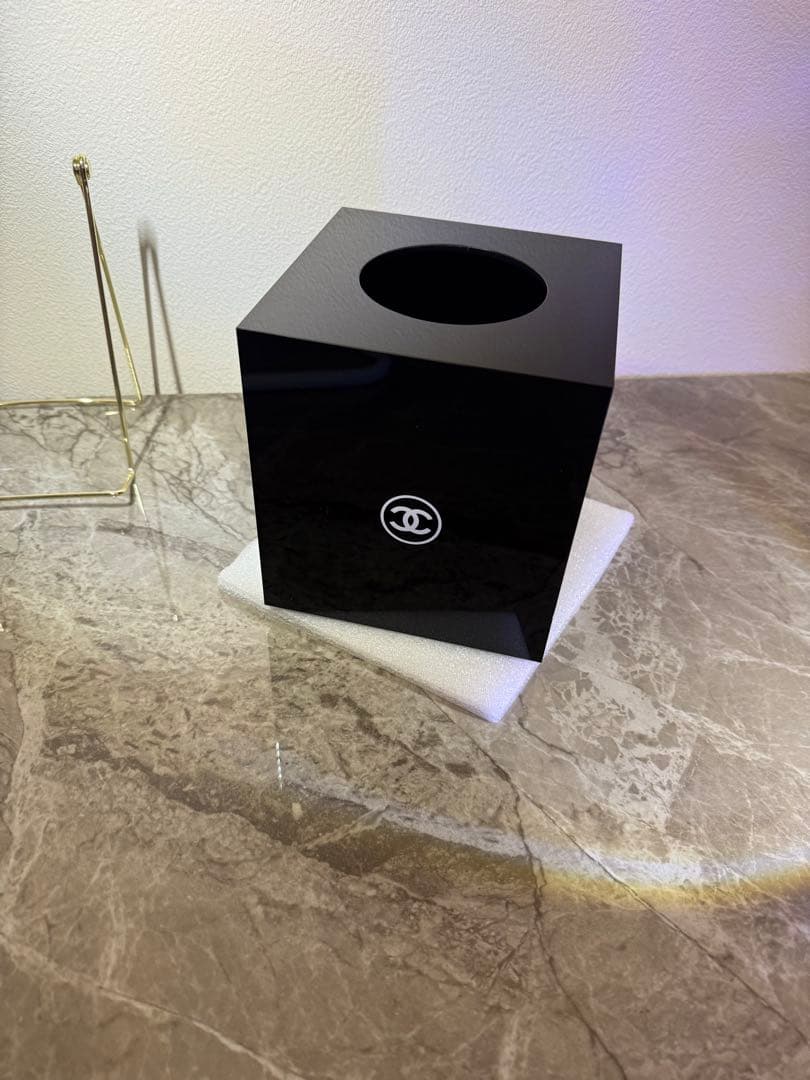 シャネル　CHANEL ダストボックス メークアップ　ゴミ箱　ティッシュケース