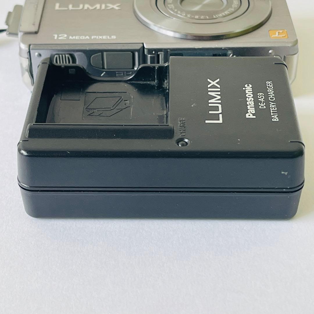 特価★希少!! パナソニック LUMIX DMC-FX550 コンデジカメラ