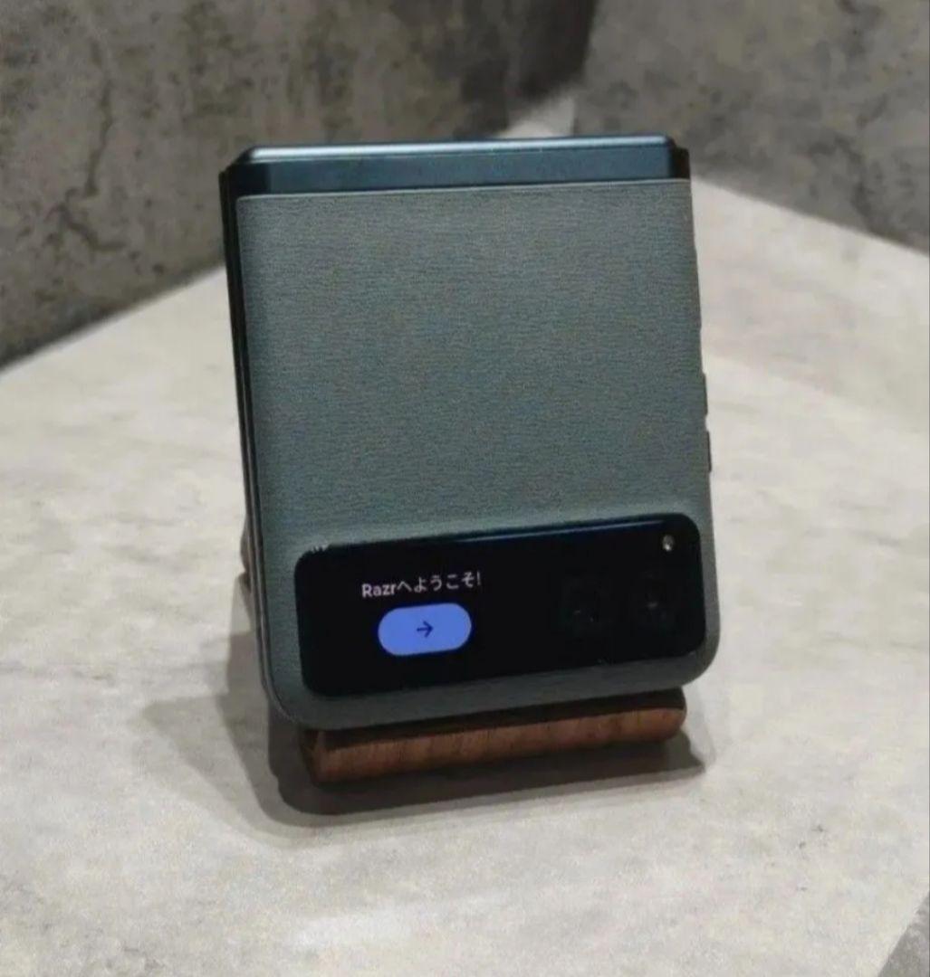 motorola razr 40s 256GB SIMフリー スマホ