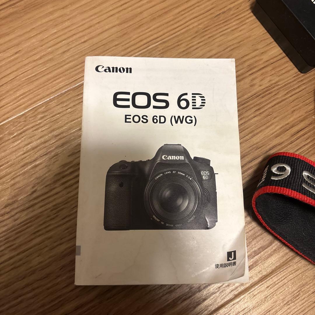 Canon EOS 6D デジタル一眼レフ 本体　レンズ付き