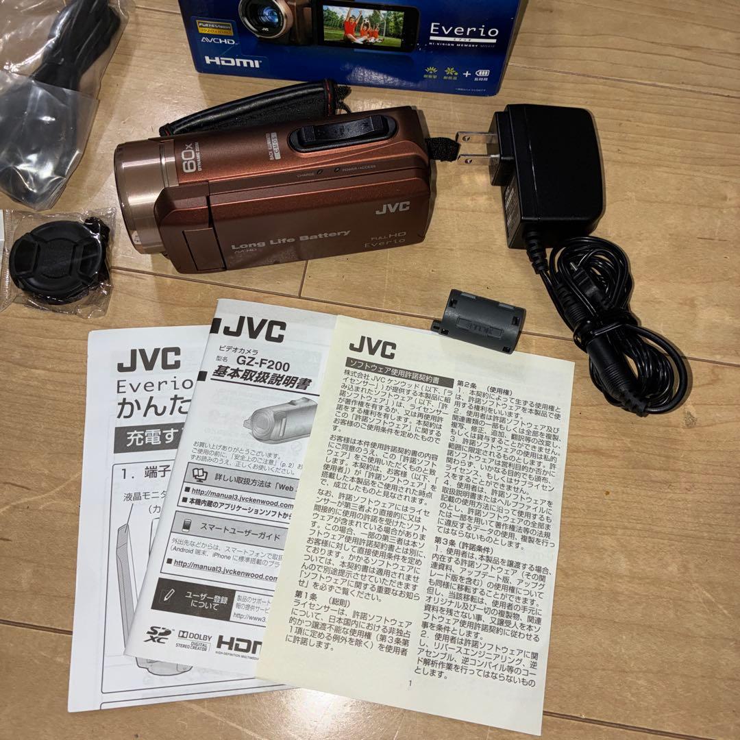 JVCビデオカメラ 耐低温 耐衝撃 内蔵メモリー32GB GZ-F200-T