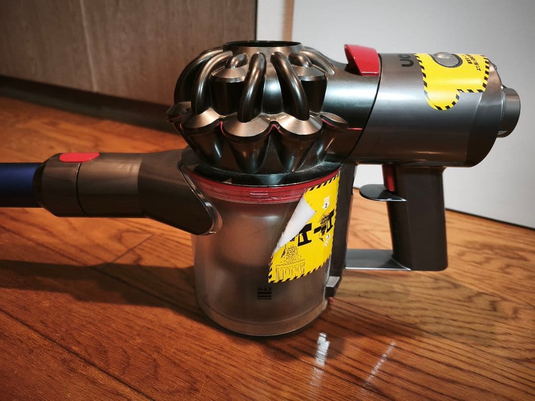 ダイソン V11 SV14 ジャンク 純正充電器 付属品多数 不動品 部品取りに