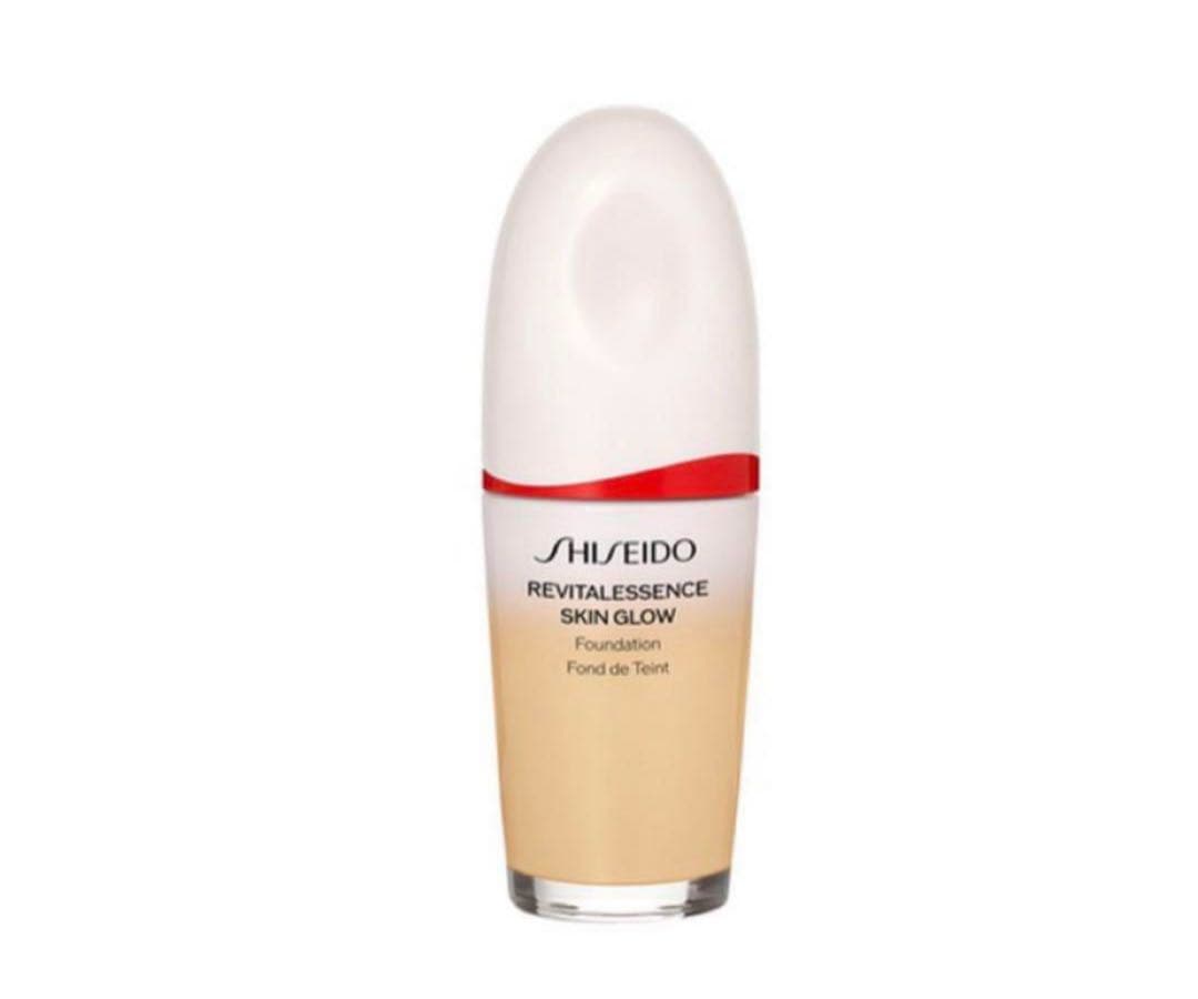 新品 SHISEIDO エッセンス スキングロウ ファンデーション 140