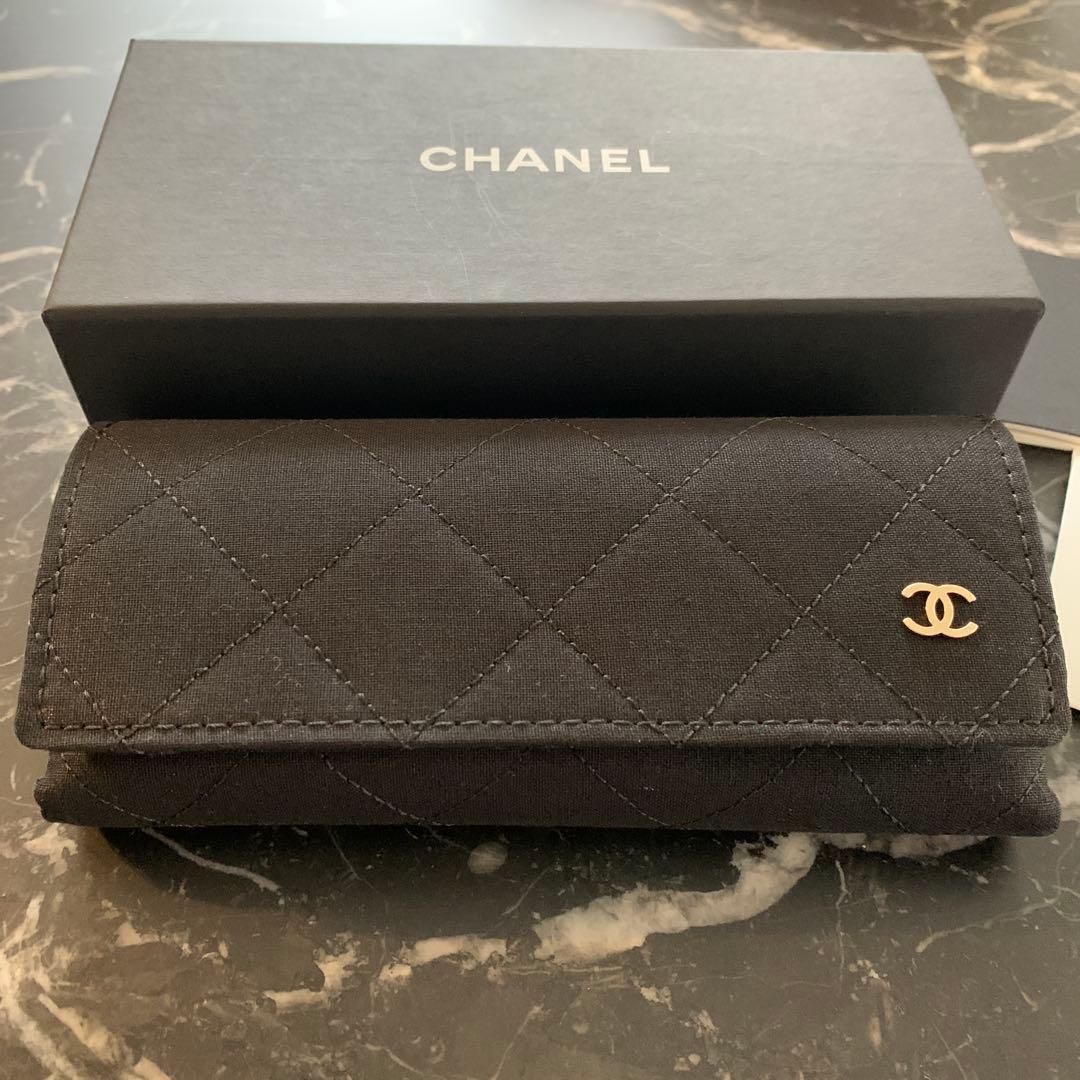 CHANEL ブラック マトラッセ メガネケース 未使用品