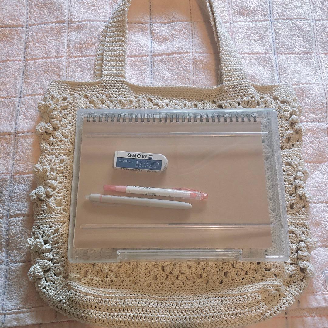 お花のトートバッグ　ハンドメイド　グラニースクエア