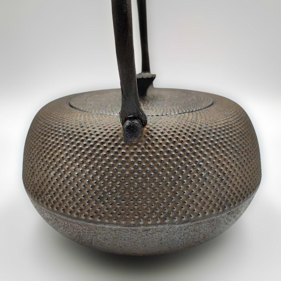 ☆清茂作☆南部鉄器☆鉄瓶☆急須型☆アラレ紋☆伝統工芸品☆煎茶道具☆