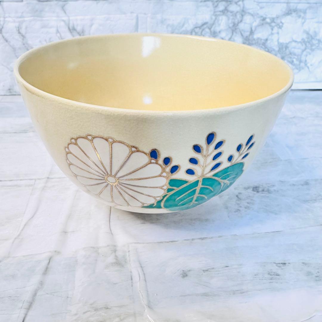 【新品】抹茶茶碗 宮地英香作 色絵鉄仙 花文 共箱入 茶道具 京焼 伝統工芸品