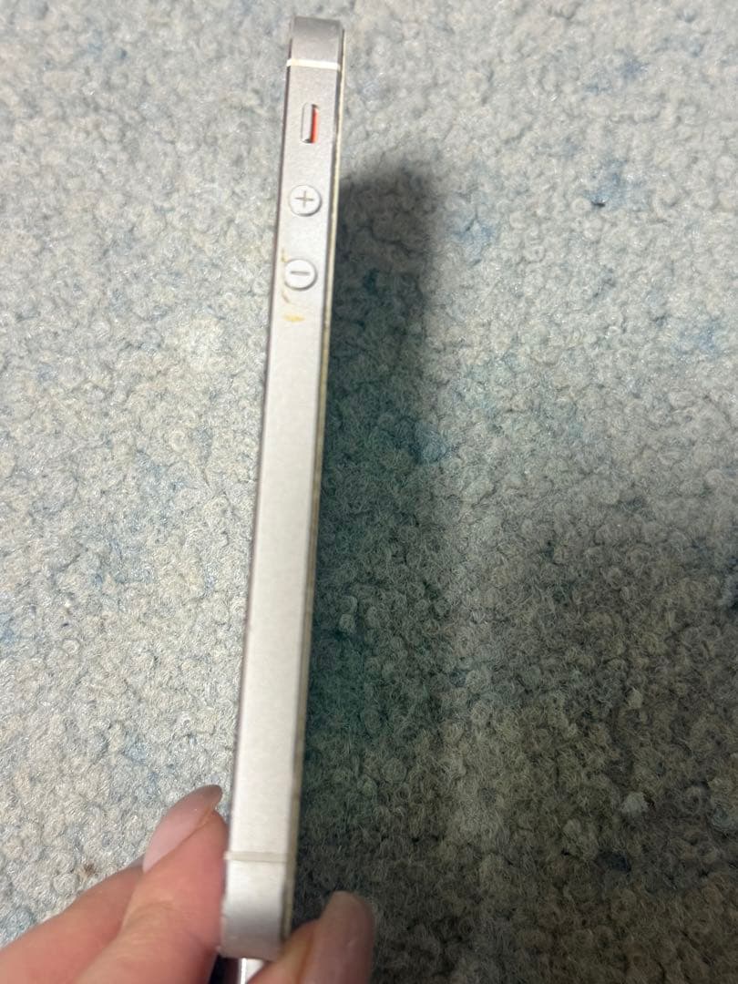 iPhone5s 32GB シルバー