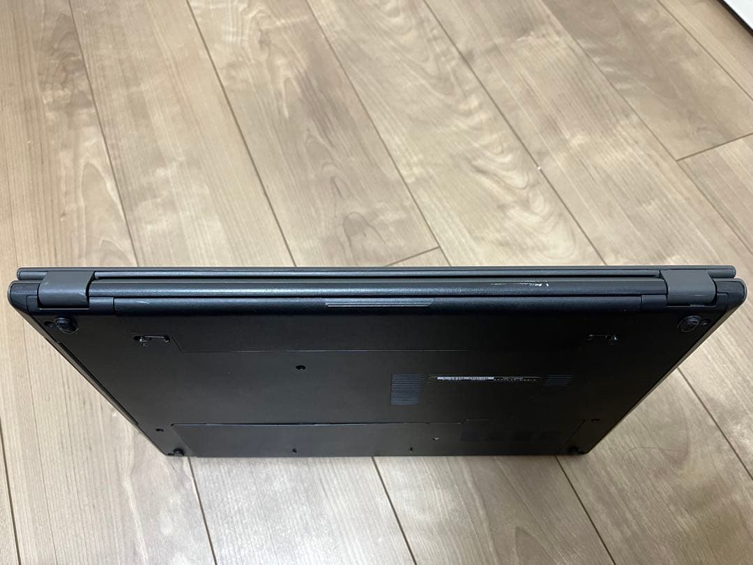 ジャンク　ストレージ無しDell Vostro 15 3000シリーズノートPC