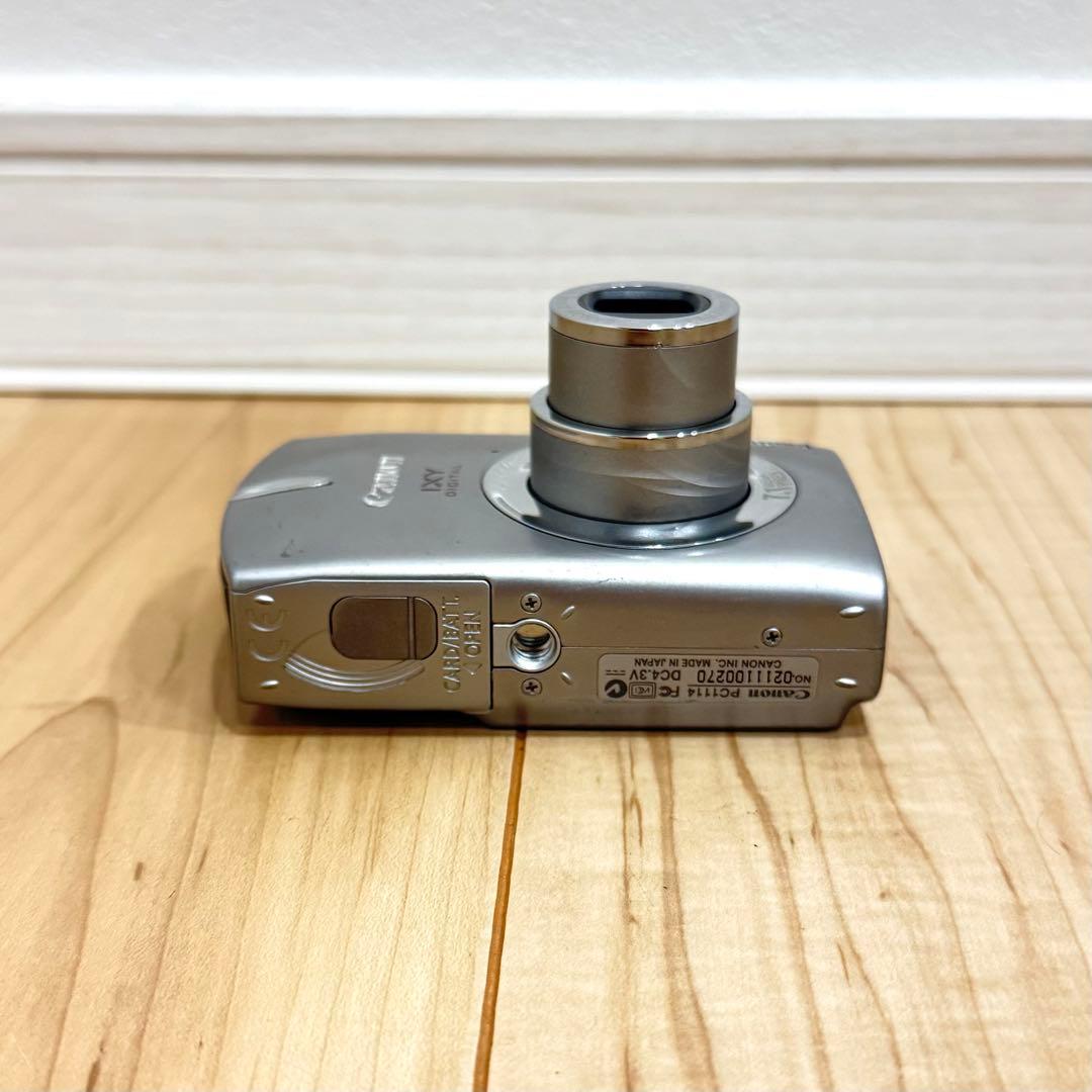 【付属品多数】　Canon キャノン　IXY DIGITAL 600 デジカメ