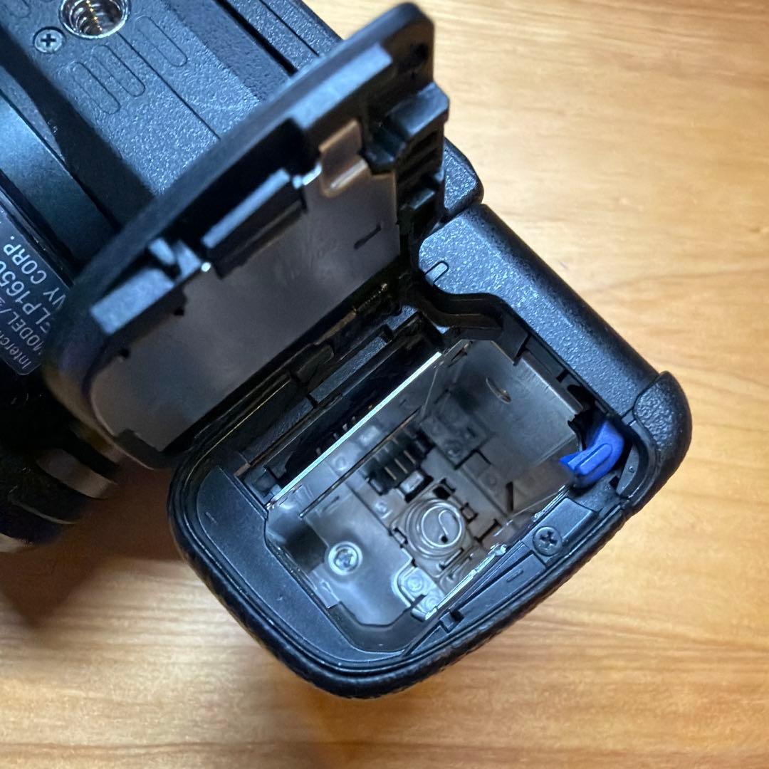 SONY α6400 パワーズームレンズキット（ILCE-6400L）